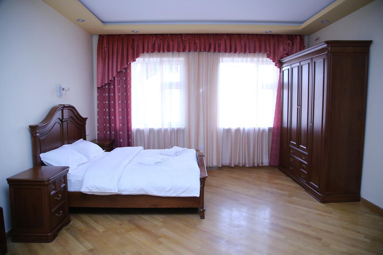 Hotel For You Erévan Extérieur photo
