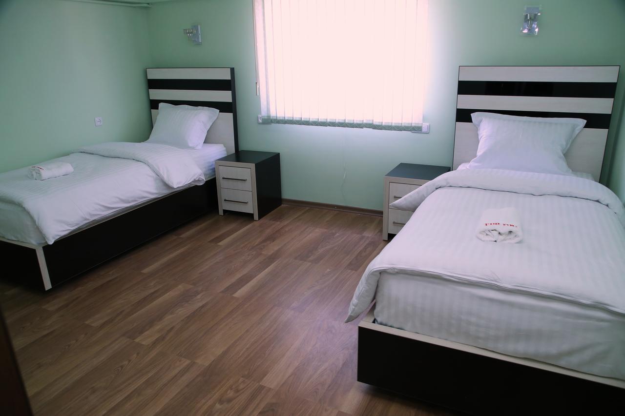Hotel For You Erévan Extérieur photo