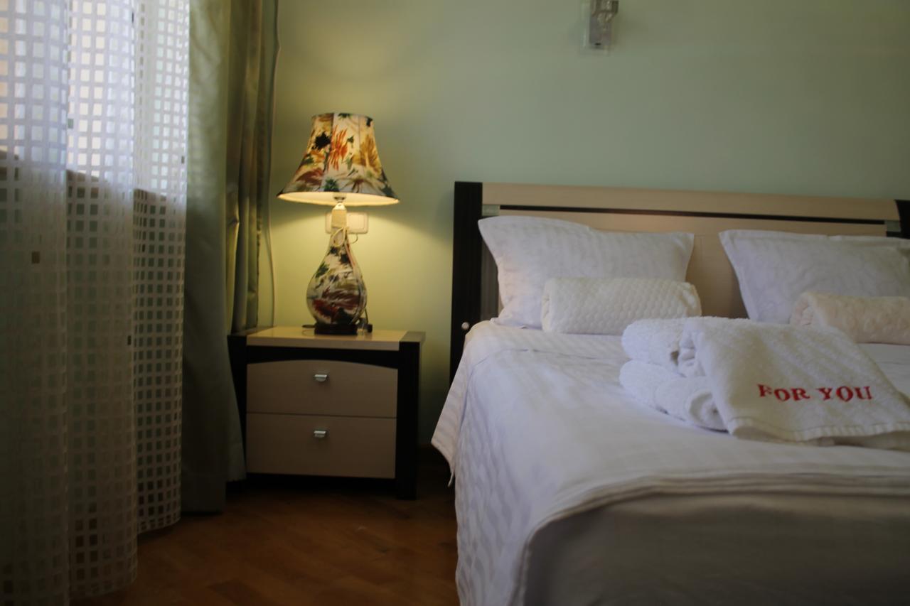 Hotel For You Erévan Extérieur photo