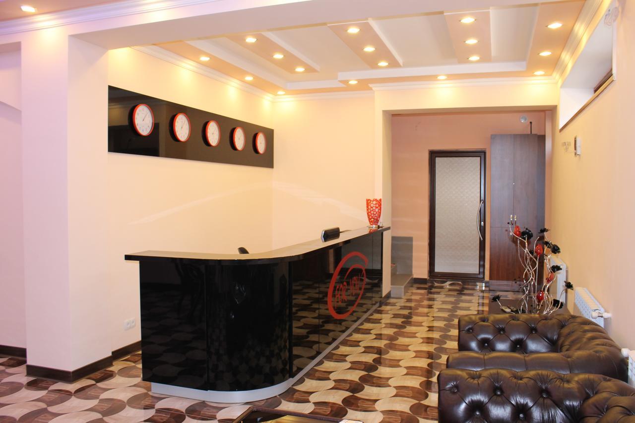 Hotel For You Erévan Extérieur photo