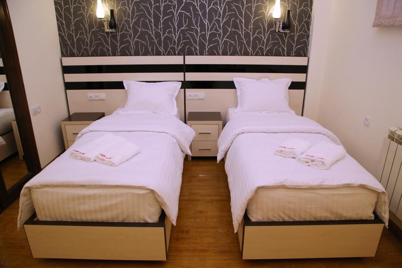 Hotel For You Erévan Extérieur photo